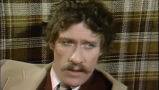 Kekasih lesbian menjilati diri mereka sendiri