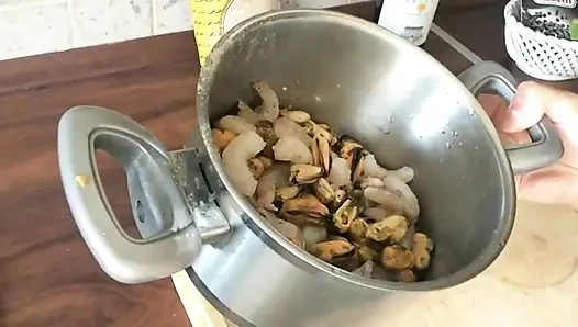 Готовлю голышом