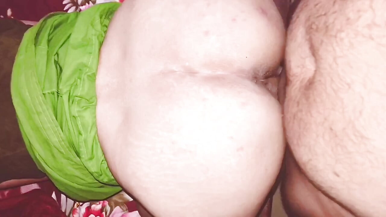 Vamos bebé, follame rápido, video de sexo hindi completo de la chica india caliente janvibhabhi