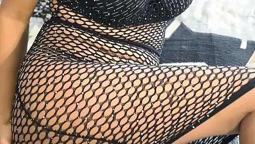 Pamer toket dan memek izha si istri hot asal kerala mallu dengan lingerie seksi