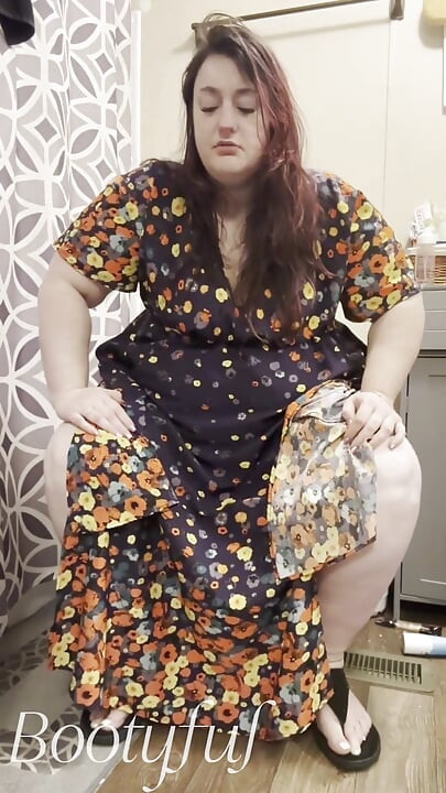 Spicy Toilet Struggle | Toilet Farts, Real Plops and, a Big Dump by Bella Blast