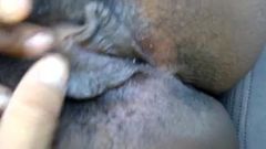 Ebony dengan bibir vagina yang panjang