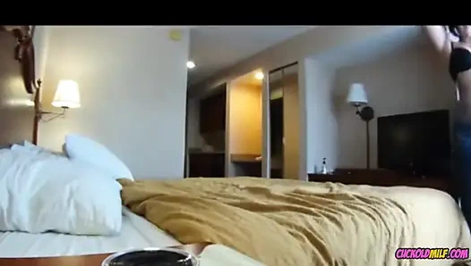 Aldatılan orta yaşlı seksi kadın - aldatan evli kadın