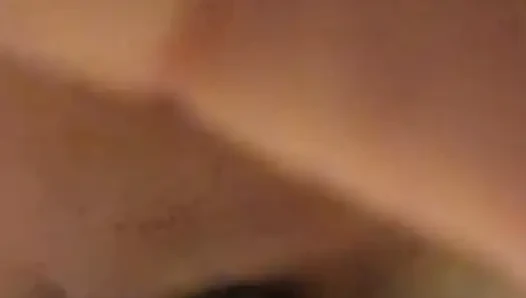Sie kommt viel