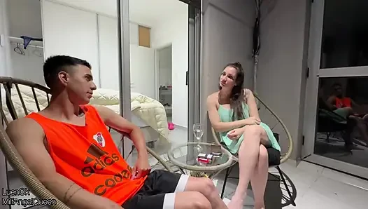 Yeni Yıl'ı kutladıktan sonra üvey annemi anal ile seviştim / LuenOk x MilfAngelQueen