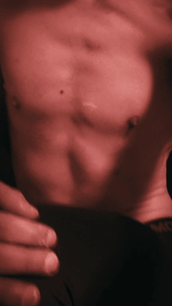 スクロールをやめてください。これを見て下さい。