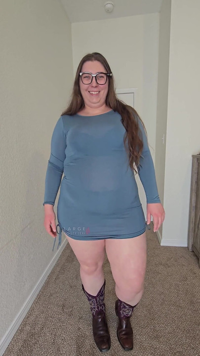 Gordinha vaqueira mostra lingerie, plug anal, conversa suja