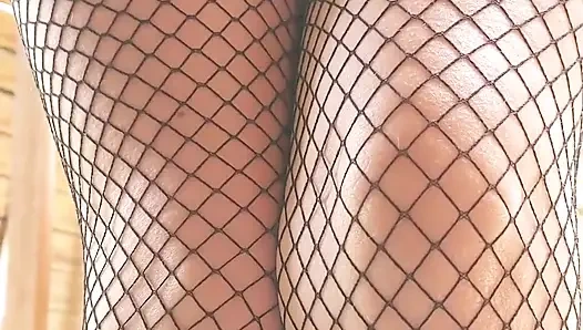 Kamu pengen liat aku kencing 4