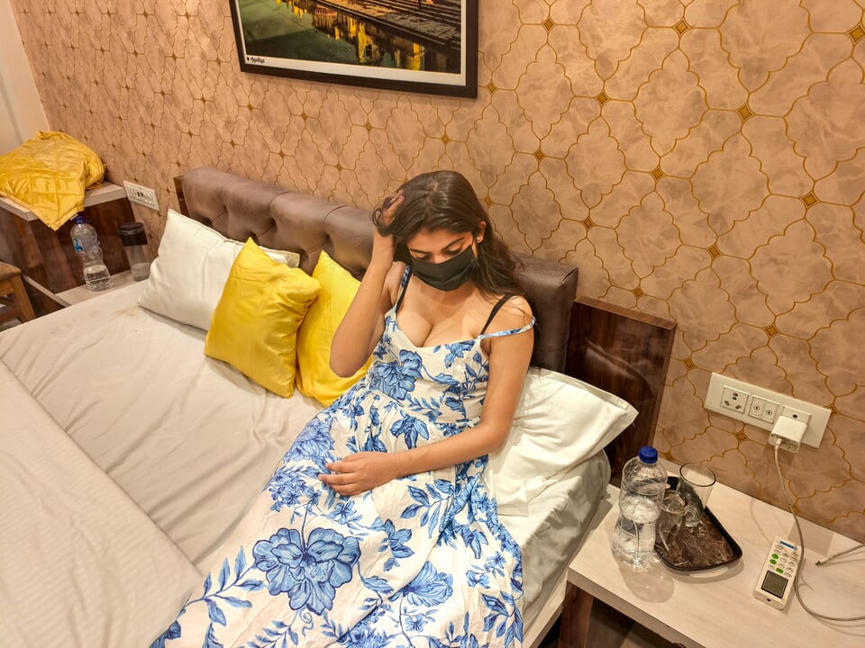 Oil massager ne pela maidam ji ko