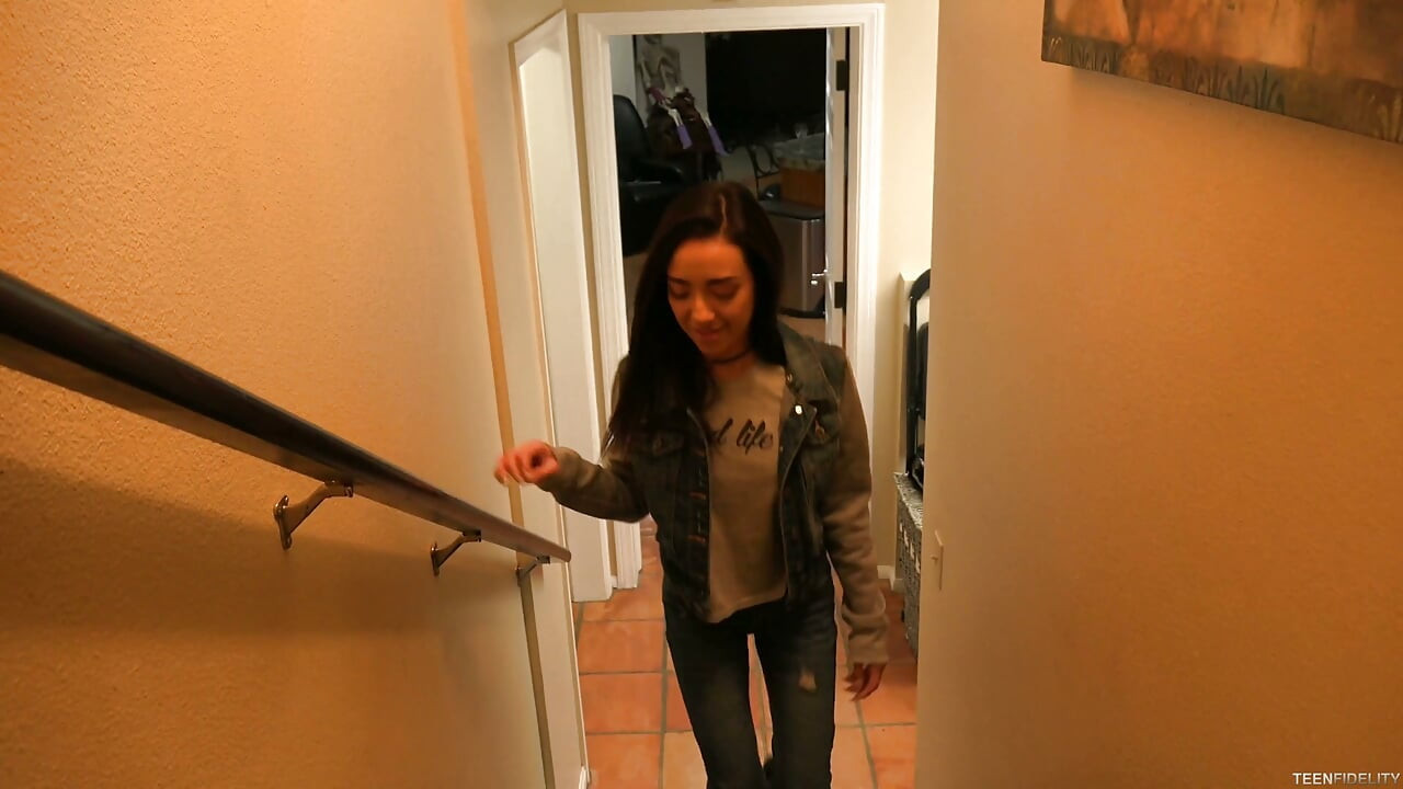 Shy Teen Kiley Jay Creampied