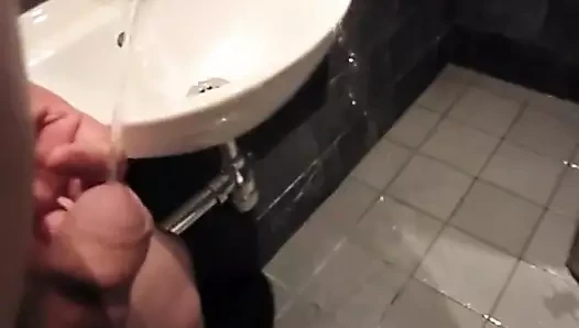 ıslak oyun kapalı ve boşalmak bir kez