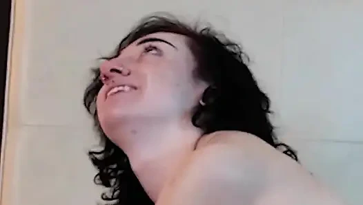 Süper seksi minyon dövmeli genç kız yarak emiyor - derleme 1