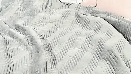 Bakış açısı iyi bir gırtlağına kadar uyanıyor yüz sikişi ve ağız dolusu döl