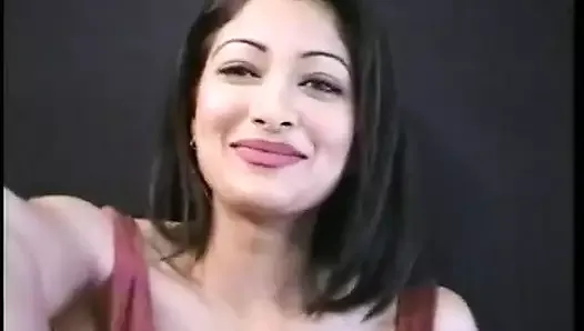 Hot Indian whore loves to get pussy eating on the chair