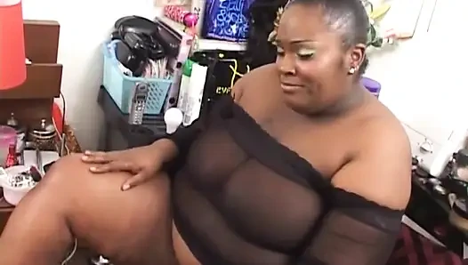 Giant black lesbians pussy licking dildo playing