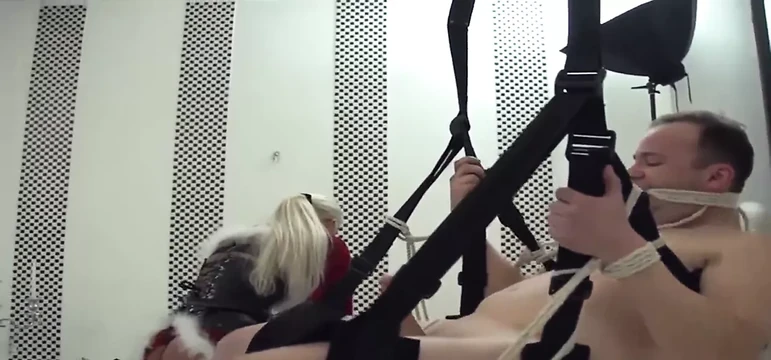 Mistress gives Slave a Christmas Bonus