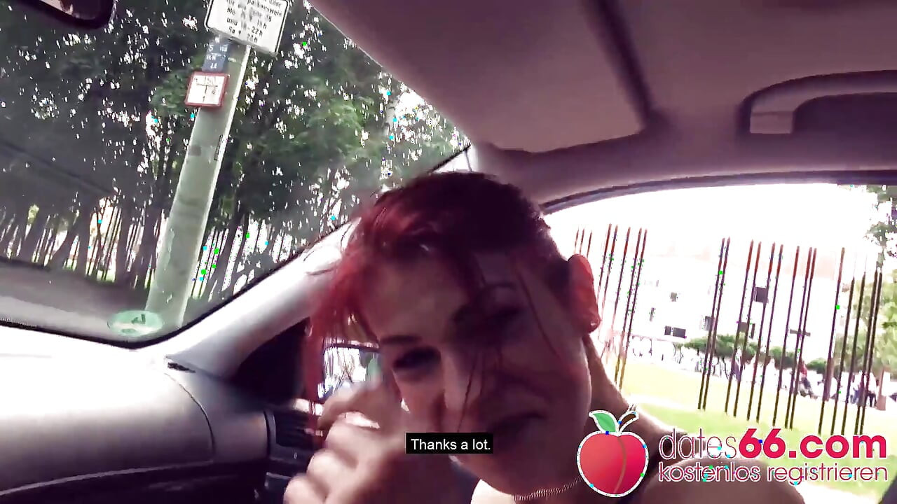 Jenny pegou e fodeu ao lado de trilhos de trem!