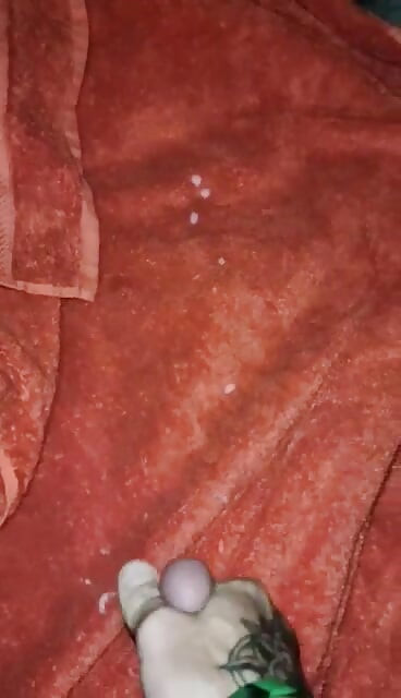 Solo cumshot