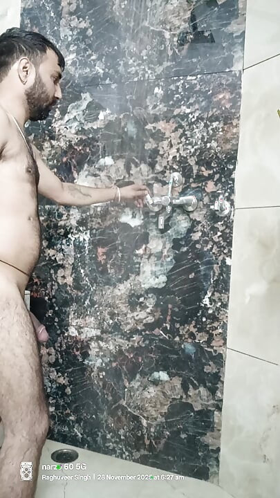 Пряма трансляція індійського дезі чоловіка