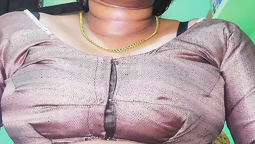 Возбужденная индийская бхабхи знакомится с новым соседом