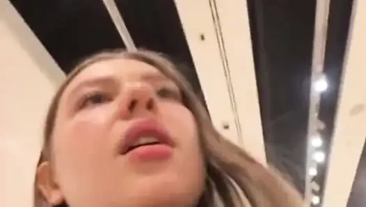 Extreme masturbate inside down in public. Jucielussie