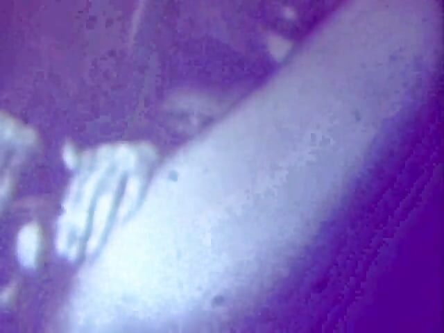 MILF vintaj tahu cara menggembirakan lelakinya (tiada audio tetapi muzik)