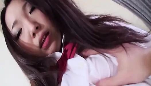 Üvey kız kardeş azgın üvey erkek kardeşini sikiyor