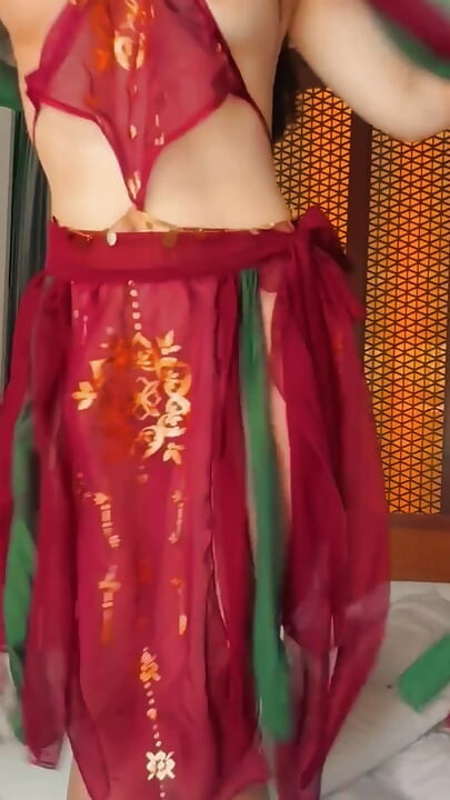 Teman wanita cantik hanya untuk satu hari 1 - jatuh cinta pada pandangan pertama dengan cuplikannya