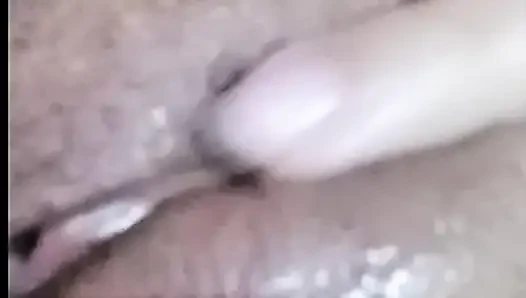 Cewek kolombia masturbasi dan grepe-grepe toket besarnya