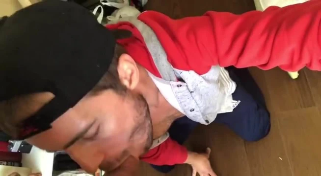 My friend sucks for me