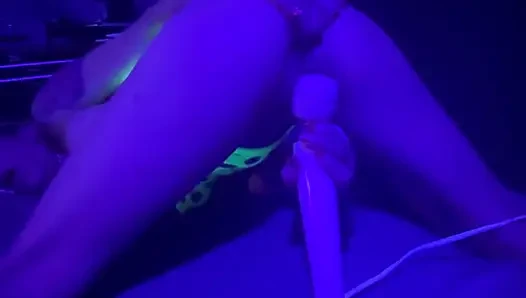 Ibu tiri seksi dientot habis-habisan di klub malam sama suaminya