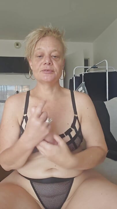 A Hot Solo Moment with a Guaranteed Orgasm