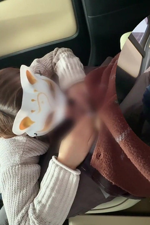 Evli Bir Kadın Arabada Bana Bir Şey Yaptı