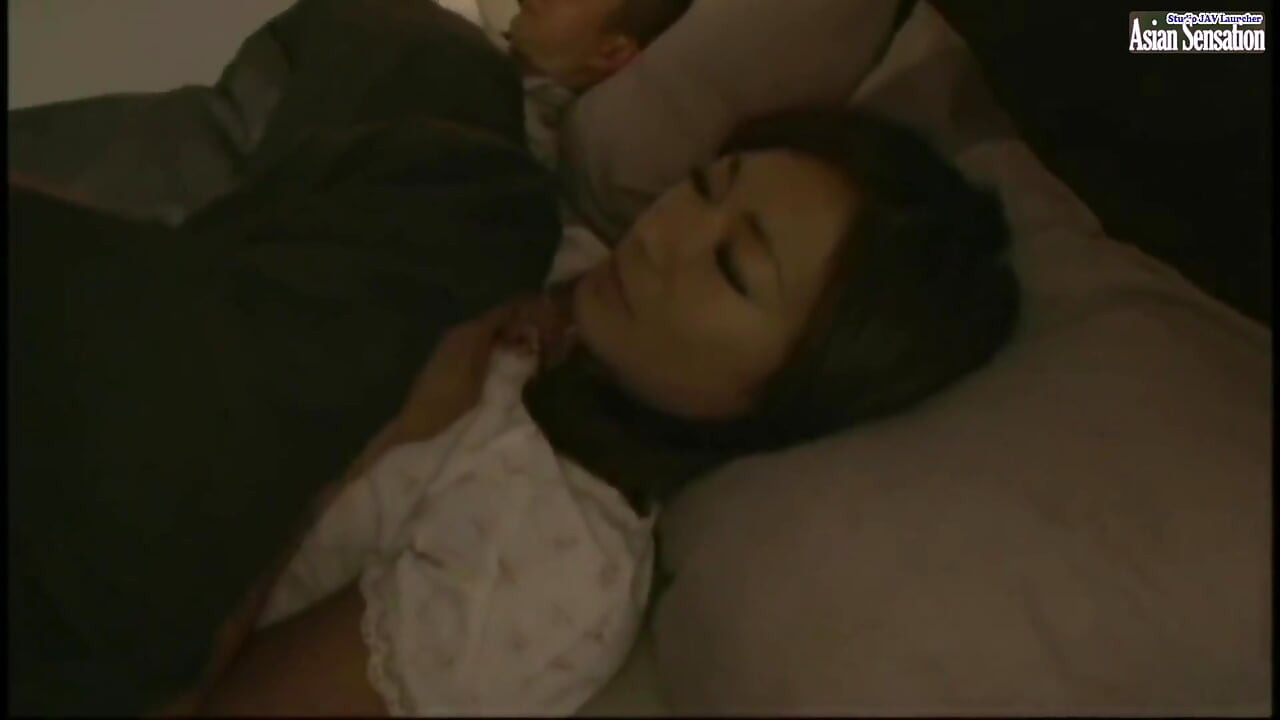 음란한 늙은 창녀와 그의 음란한 게임 - EP4