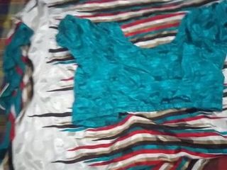 My step mom hot saree blouse