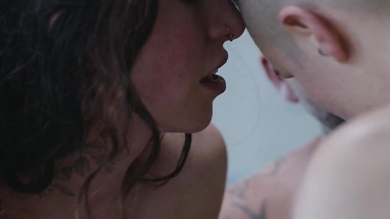 Ketagihan Dakwat - Erika Lust