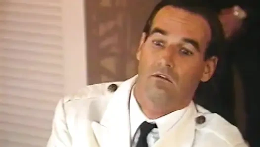 Mike Horner ve eski arkadaşı sarışın güzel Kathlyn Ashley'i ilk kimin sikeceği üzerine bahse girdi