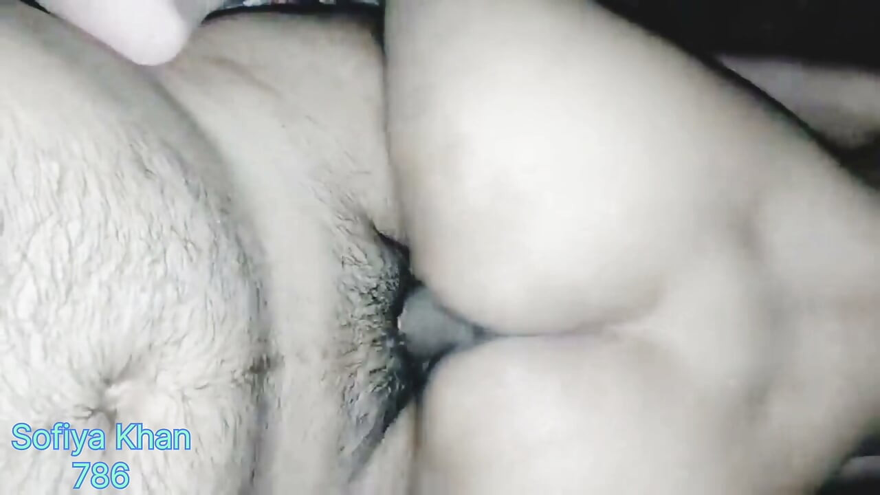 Aunty came to my room at night and sucked my cock and fucked me as a bitch, having full fun in the doggy position