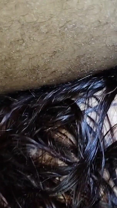 Epikus pillanat a "HAIR HANDJOB & CUM ON HER NECK" című filmből