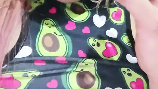 Sarung Tangan Dapur Avocado Suit Makanan Favorit Untuk Penis Lezatmu Membuatku Menyemprotkan Banyak Cum Ayah