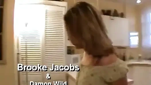 Klempner verlegt pfeife in Brooke