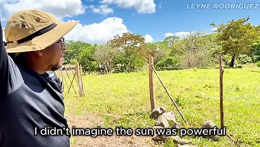 Tante seksi ini rela dientot habis-habisan sama petani sampai matanya merem melek - pov