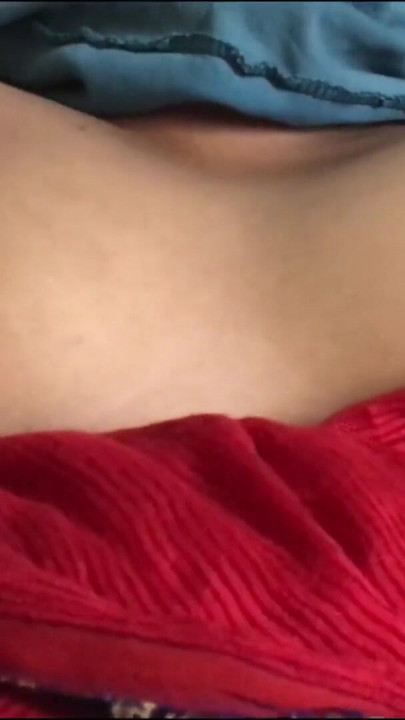 Red outfit with golden shower | Clip 1