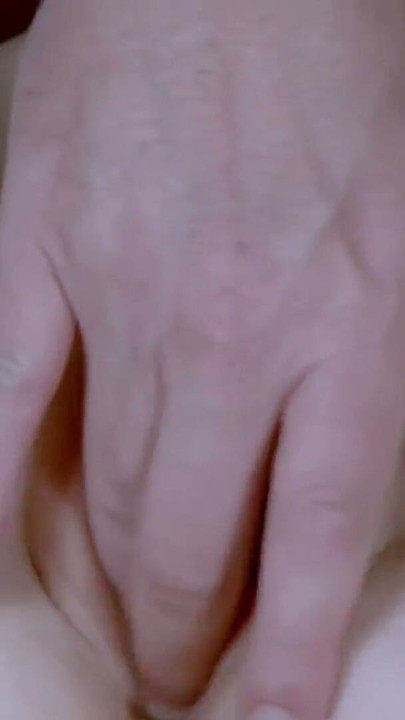 Marion MOON beautiful French amateur with big pussy who loves sodomy | Clip 1