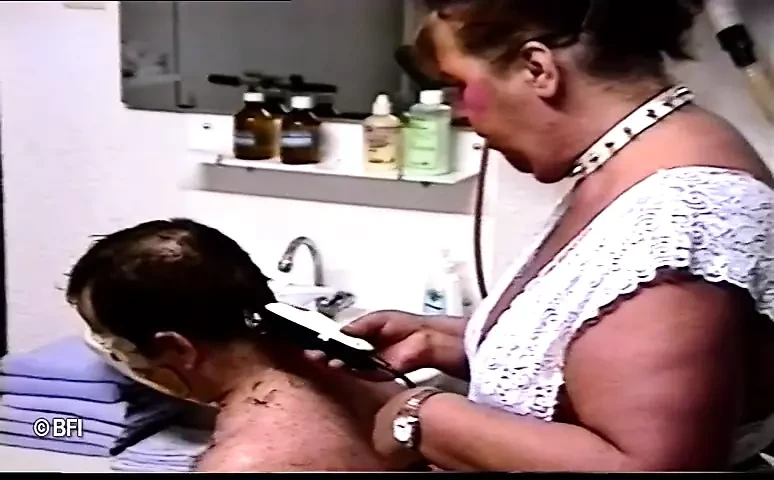 Nô lệ và máy cạo râu điện