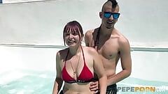 Mladý španělský pár pro nás dělá sexy a nadrženou první scénu!