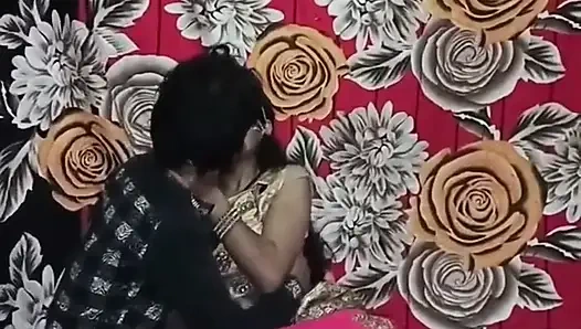 Индийский дези Suhagraat, муж и жена 1