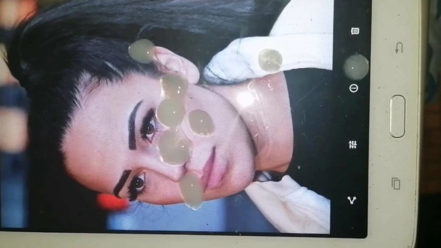 Elena Miras Wicksfresse cum Tribute