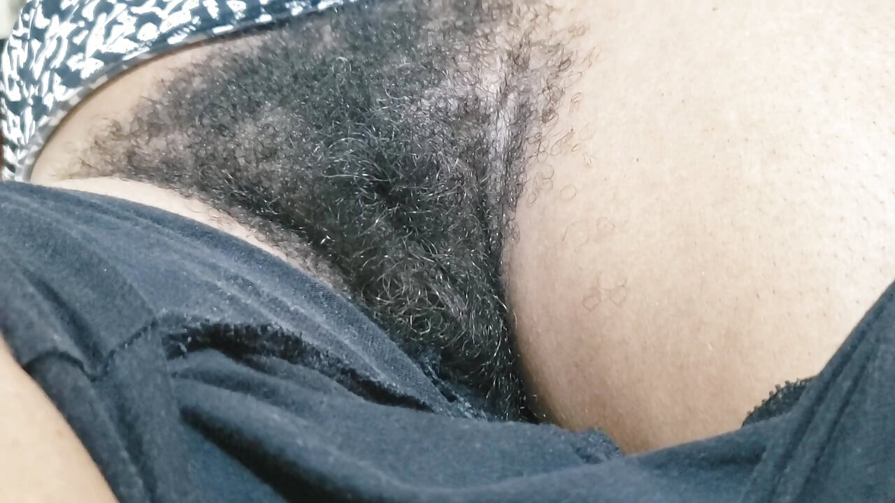 Otrogen het fru hemma sexband, otroligt stor fitta på nära håll