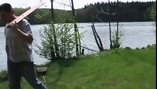 Schönes vollbusiges mädchen mit behaarter muschi gefickt und von großem schwanz in den mund gespritzt